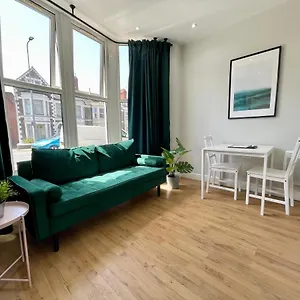  Apartment 1 Bed 2 Person Centre