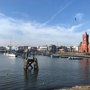  Apartment Quayside In Bay